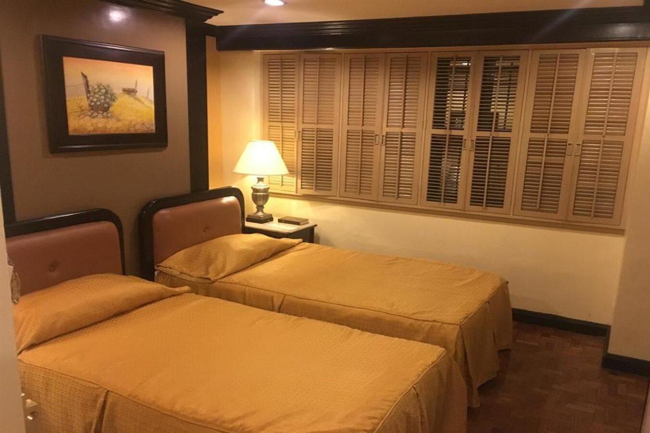 Lourdes Suites Makati City Exteriér fotografie