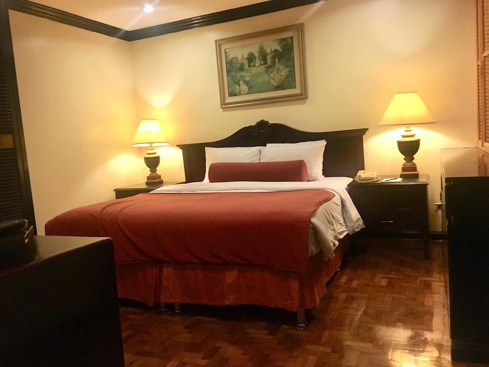 Lourdes Suites Makati City Exteriér fotografie